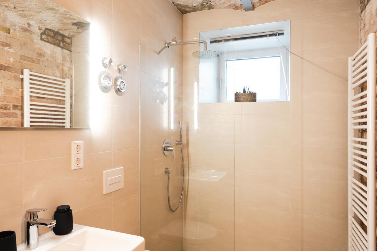 Luxurious Urban Living - Premium Downtown Apartments Next To Hbf Berlino Esterno foto